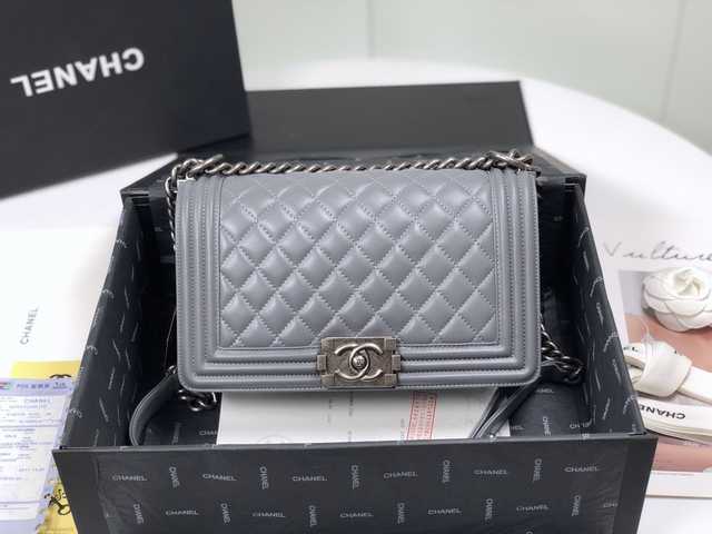67086 Lambskin 25