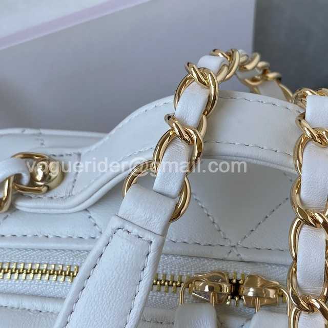 AS2900 Vanity Case 18