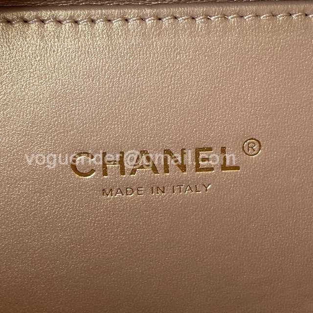 AS2900 Vanity Case 18