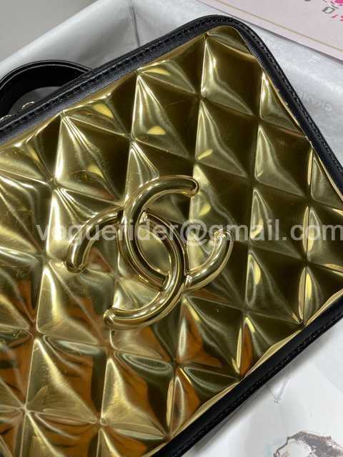 AS2900 Vanity Case 18