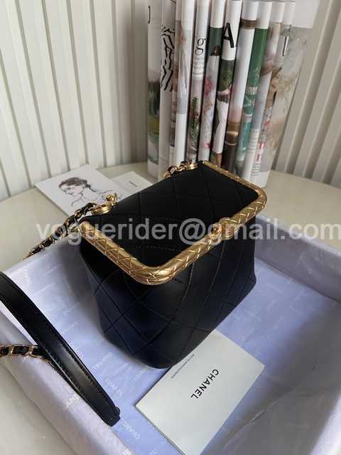 AS1886 Kiss Lock 22 AS1886 Kiss Lock 22