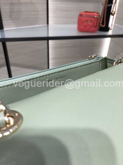 A84456 WOC 19 A84456 WOC 19