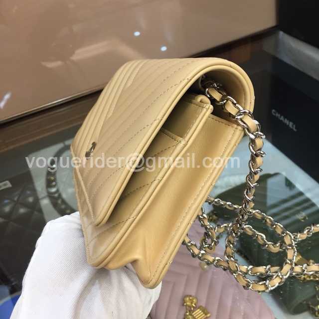 33814 V WOC 19 Lambskin 33814 V WOC 19 Lambskin