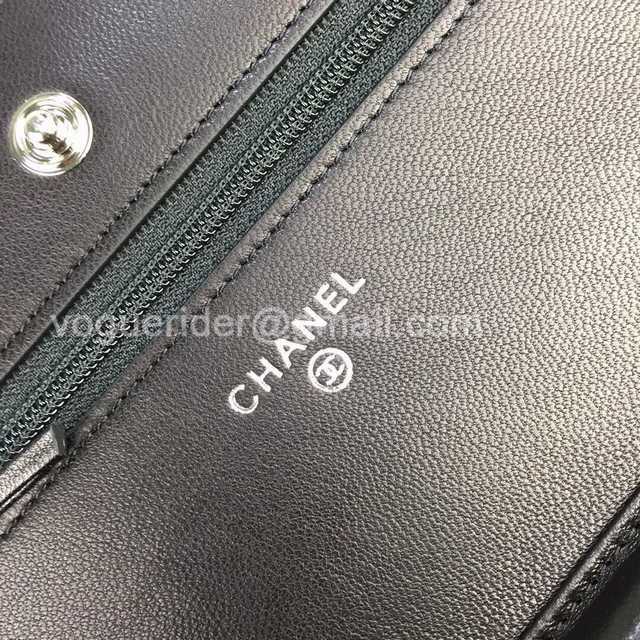 33814 V WOC 19 Lambskin