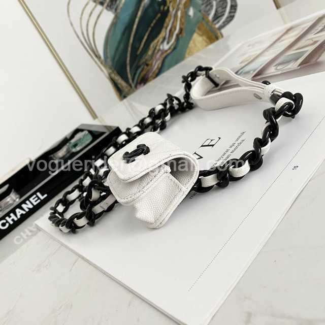 81089 02843 7 81089 02843 7