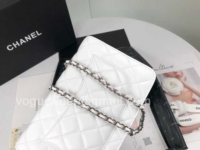 33814 WOC 19 Lambskin