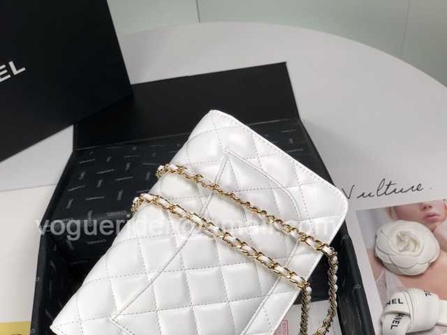 33814 WOC 19 Lambskin