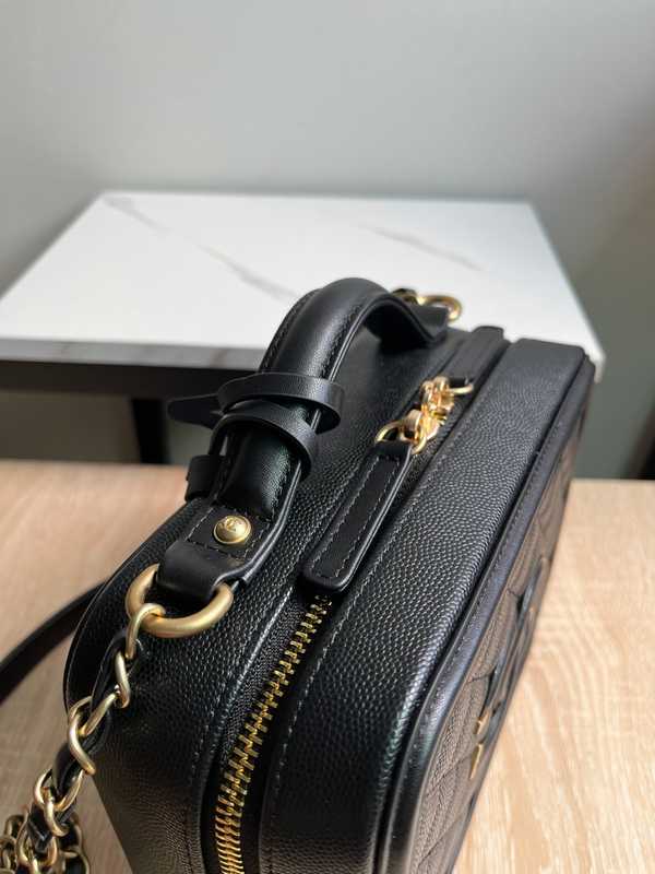 93343 Vanity Case 21