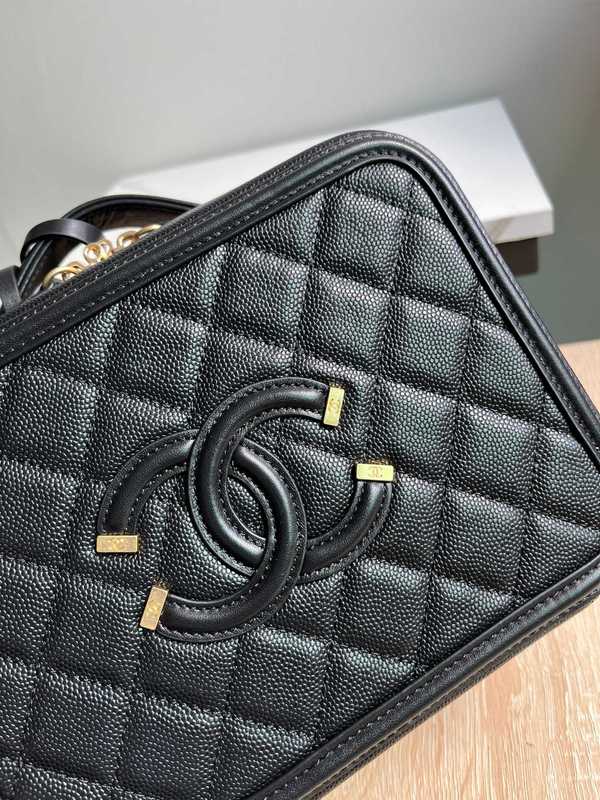 93343 Vanity Case 21