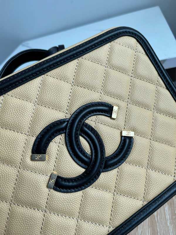 93343 Vanity Case 21