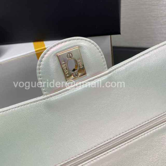 Top 1112 Medium 25 Gaiera Lambskin