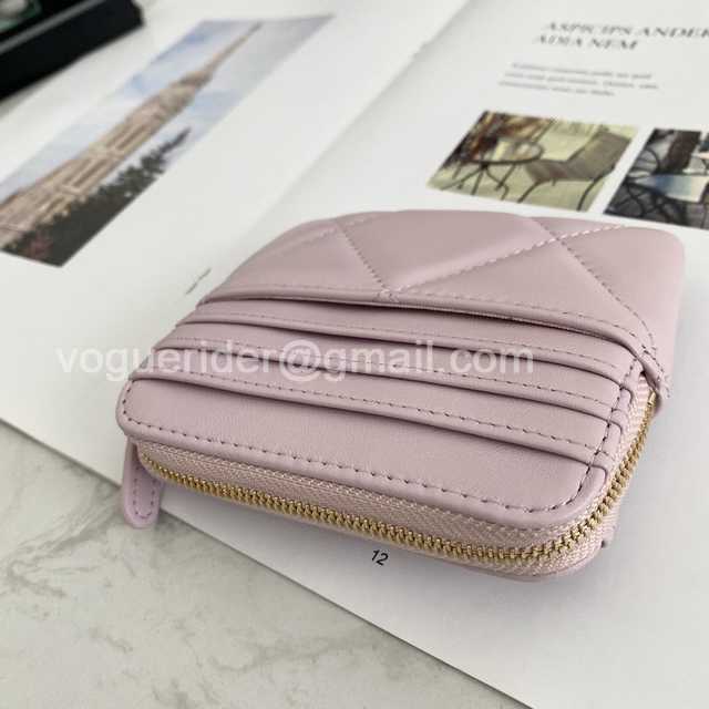 82086 Card Holder