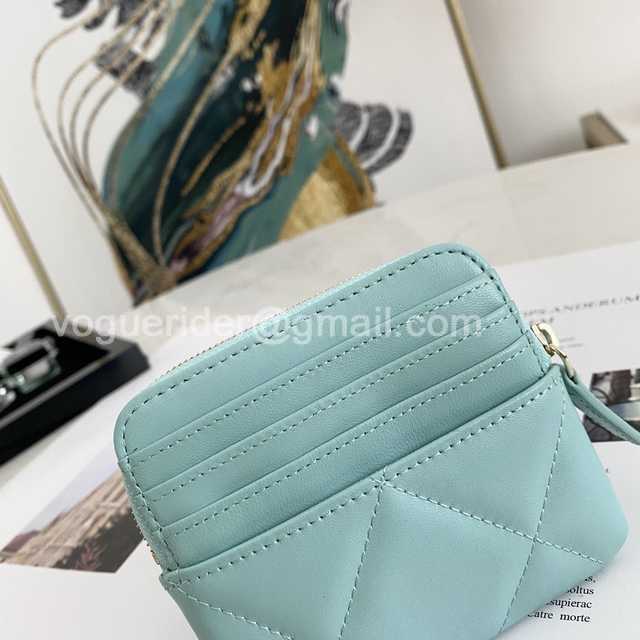 82086 Card Holder