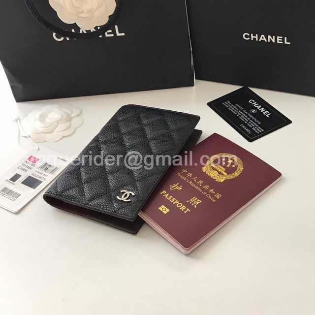 80385 Passport Holder 14