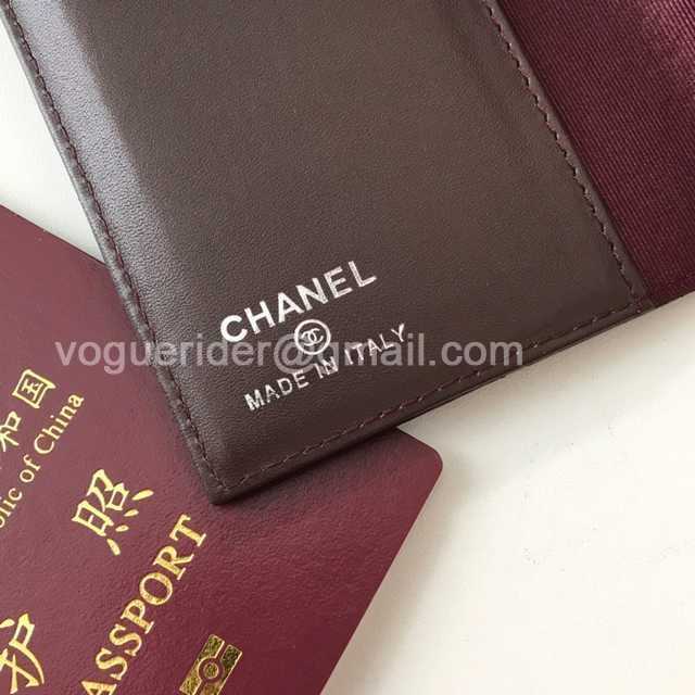 80385 Passport Holder 14