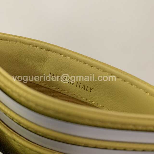 AP1843 Card Holder 11