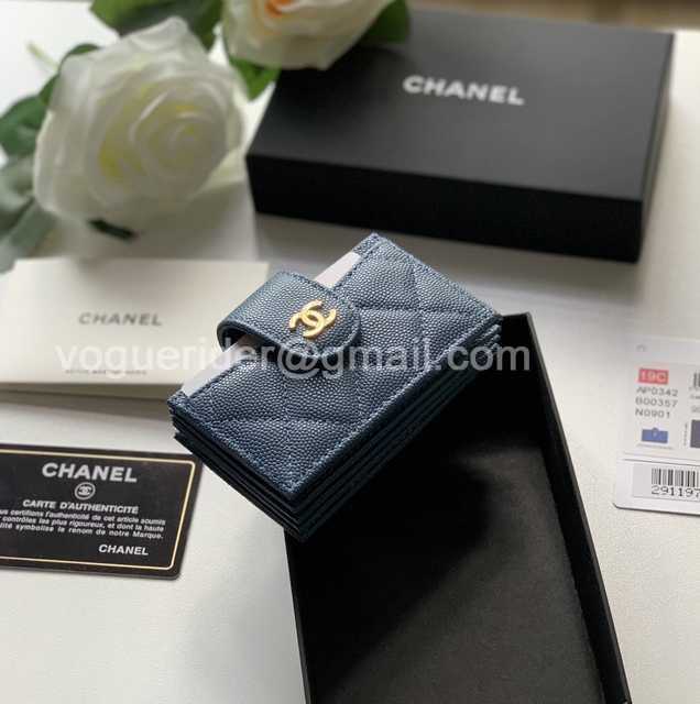 AP0342 Card Holder 10