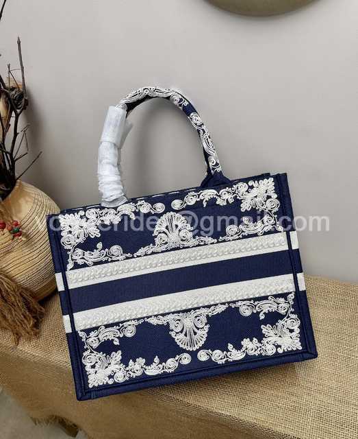 M1286 36 In Lights M1286 36 In Lights