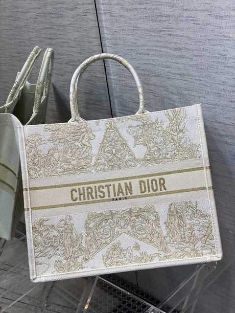 M1286 41 Embroidery