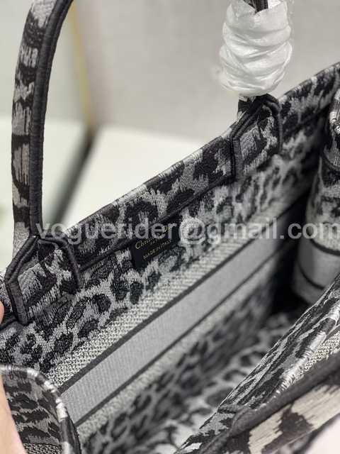 M1287 36 Embroidery M1287 36 Embroidery