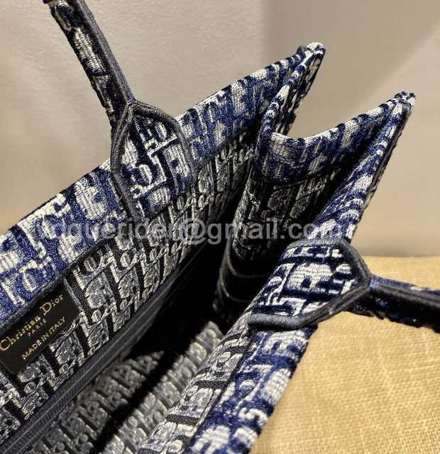 M1286 41 In Lights M1286 41 In Lights