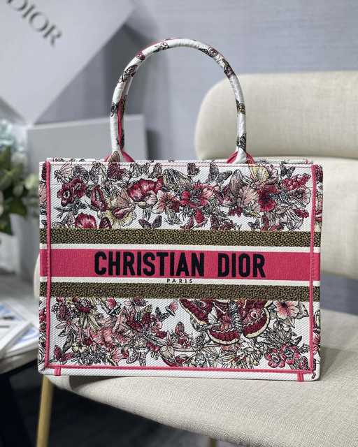M1287 36 Embroidery