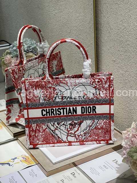 M1287 36 Embroidery M1287 36 Embroidery