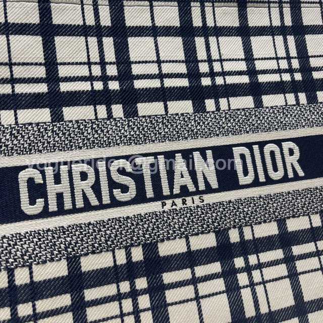 M1286 41 In Lights M1286 41 In Lights