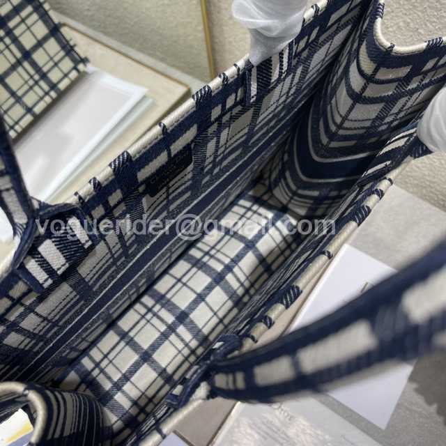 M1286 41 In Lights M1286 41 In Lights