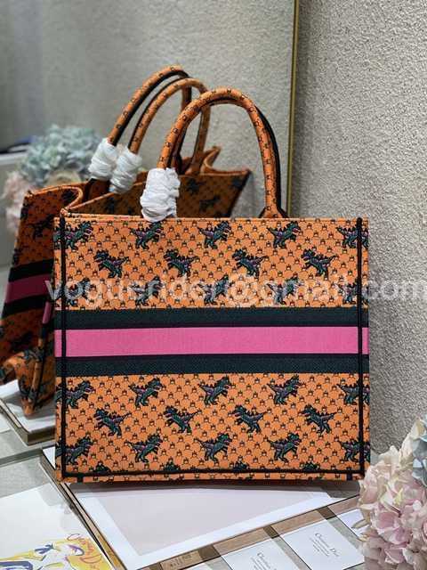 M1286 41 In Lights M1286 41 In Lights