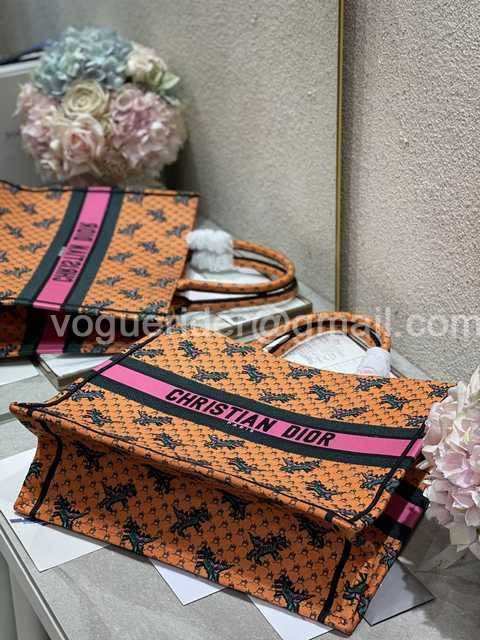 M1286 41 In Lights M1286 41 In Lights