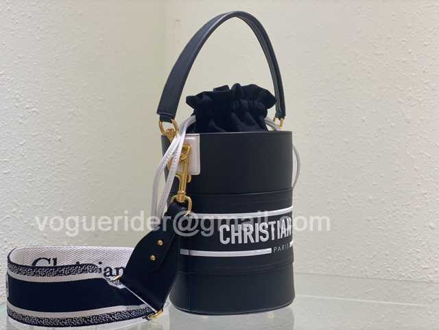 Vibe Bucket Leather 22