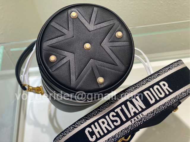 Vibe Bucket Leather 22