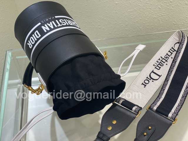 Vibe Bucket Leather 22