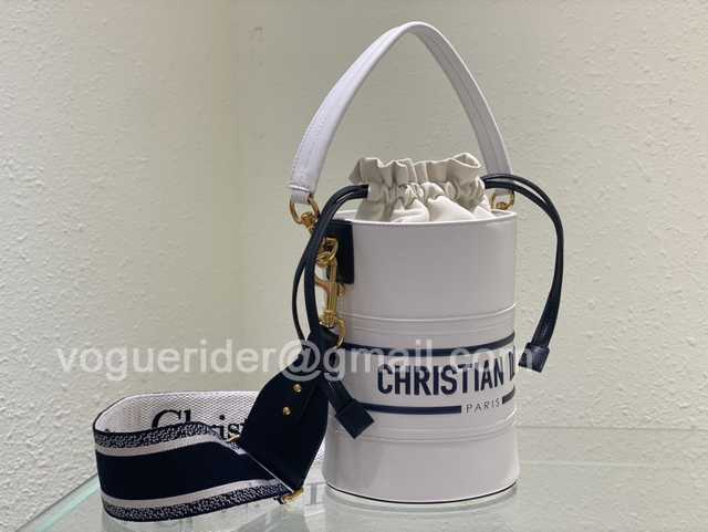 Vibe Bucket Leather 22