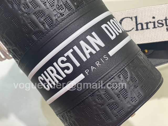 Vibe Bucket Oblique 22