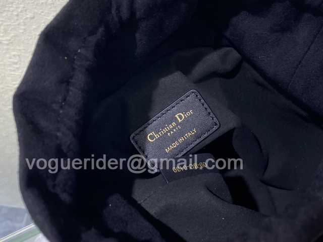 Vibe Bucket Oblique 22