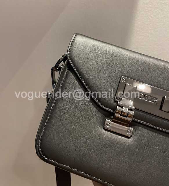214 Clutch 19 214 Clutch 19
