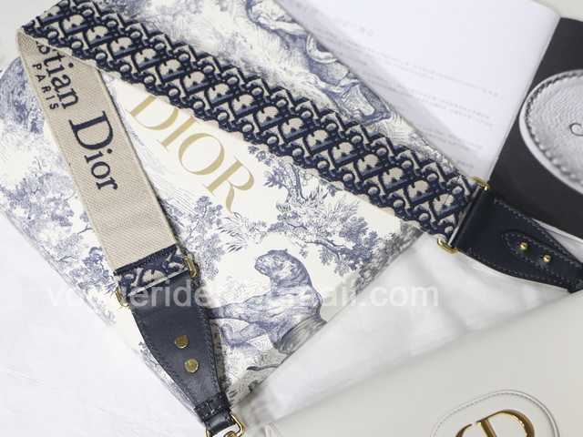 Bobby M9320 27 Bobby M9320 27