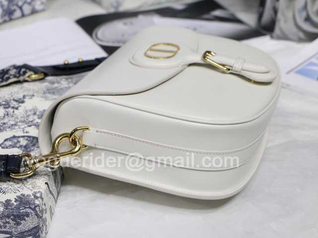 Bobby M9320 27 Bobby M9320 27