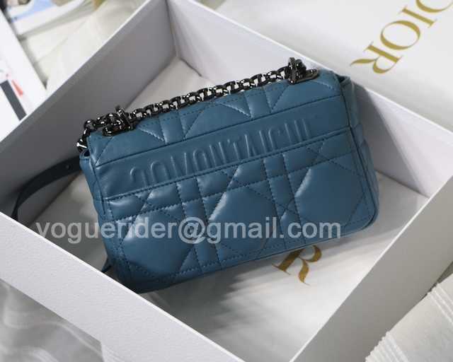 S8016 Caro 20 S8016 Caro 20