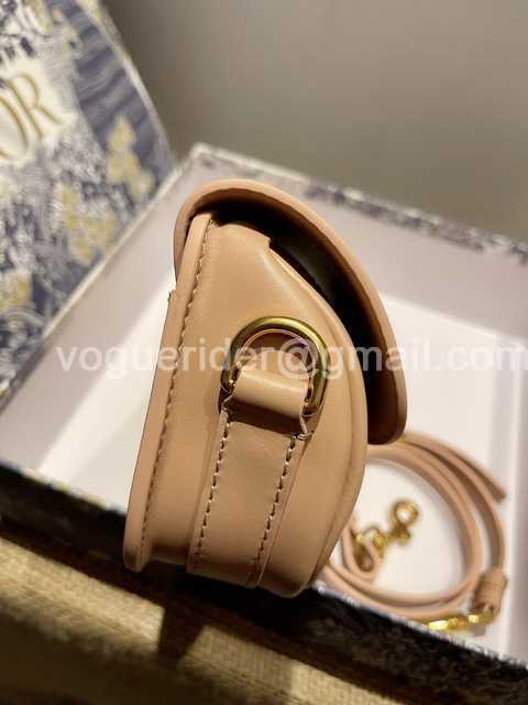 9327 Bobby Ease-West 21