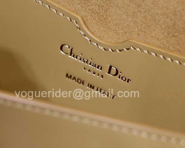 9327 Bobby Ease-West 21