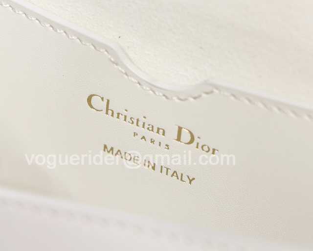 9327 Bobby Ease-West 21