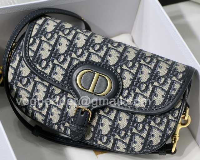 9327 Bobby Ease-West 21