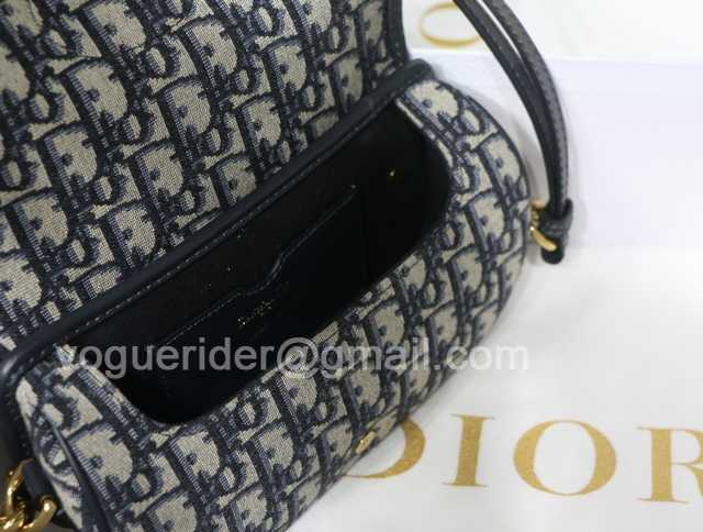 9327 Bobby Ease-West 21