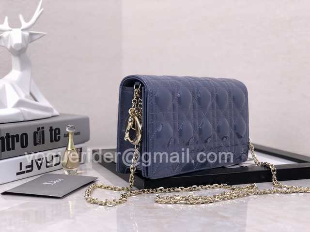 2094A 22 Patent Leather