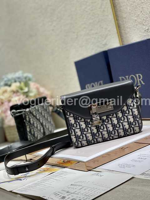 214 Mini Messenger 19