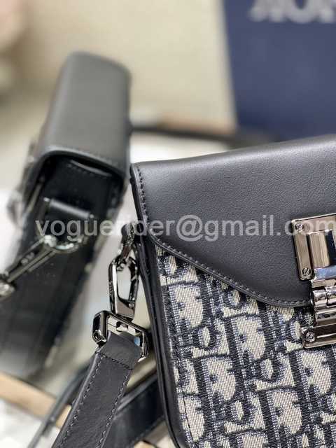 214 Mini Messenger 19