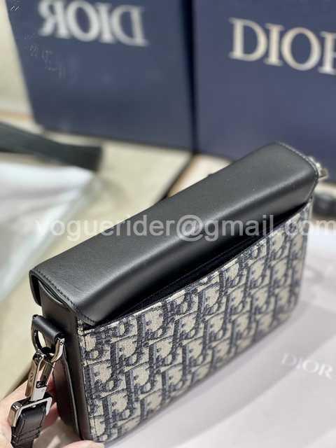 214 Mini Messenger 19